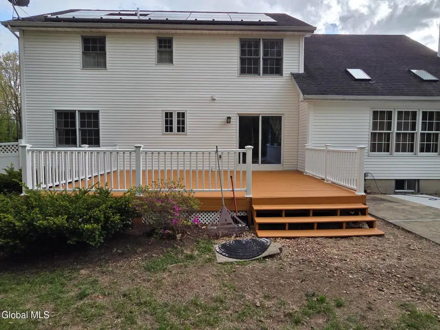 8 Spruce Street, Clifton Park, NY 12065 - #3