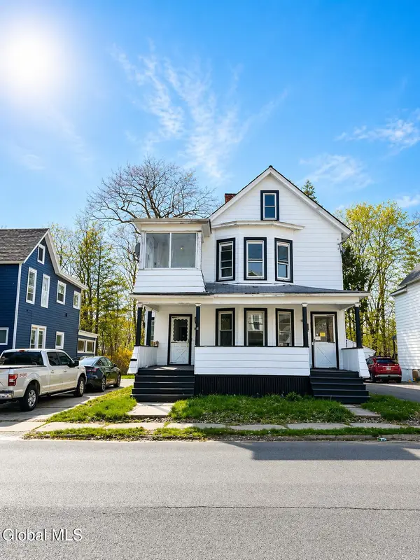 348-350 Locust Avenue, Amsterdam, NY 12010