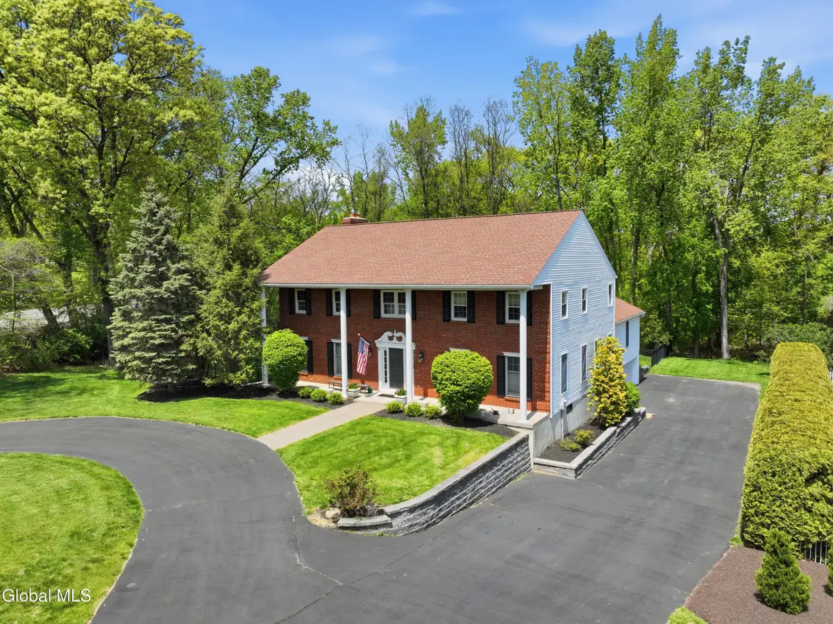 47 Park Drive, Menands, NY 12204 - #1