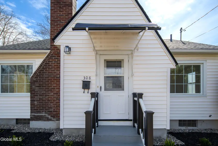 308 Kings Road, Schenectady, NY 12304 - #2