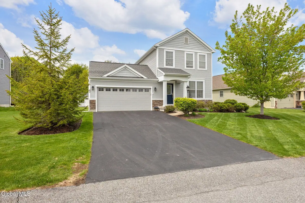 49 Buckingham Lane, Cohoes, NY 12047 - #1