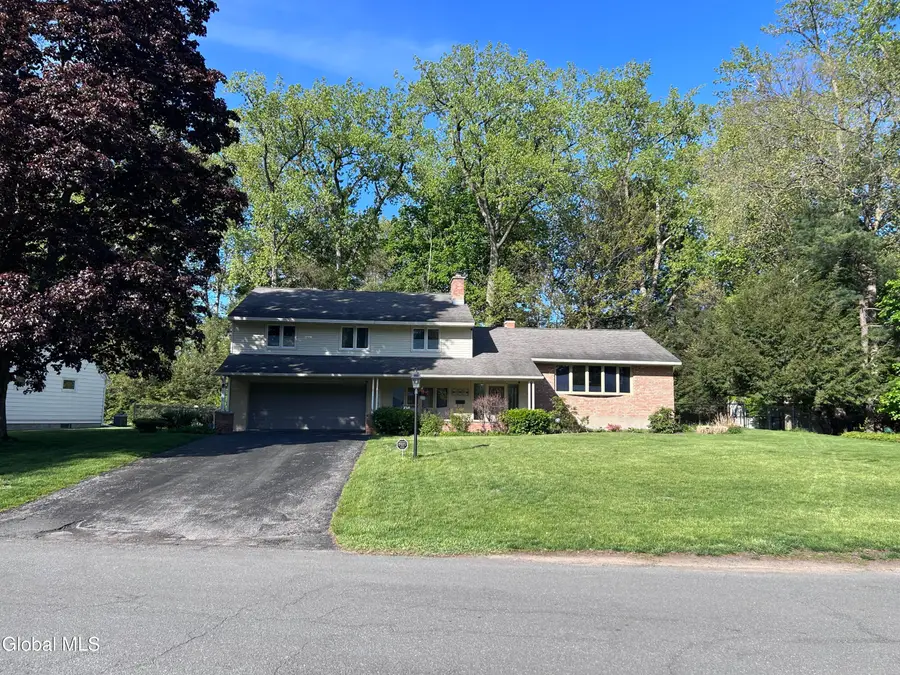 2321 Central Parkway, Schenectady, NY 12309 - #2