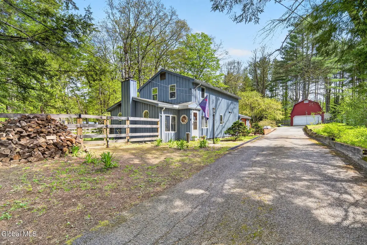 5647 Lake Road, Galway, NY 12074 - #1