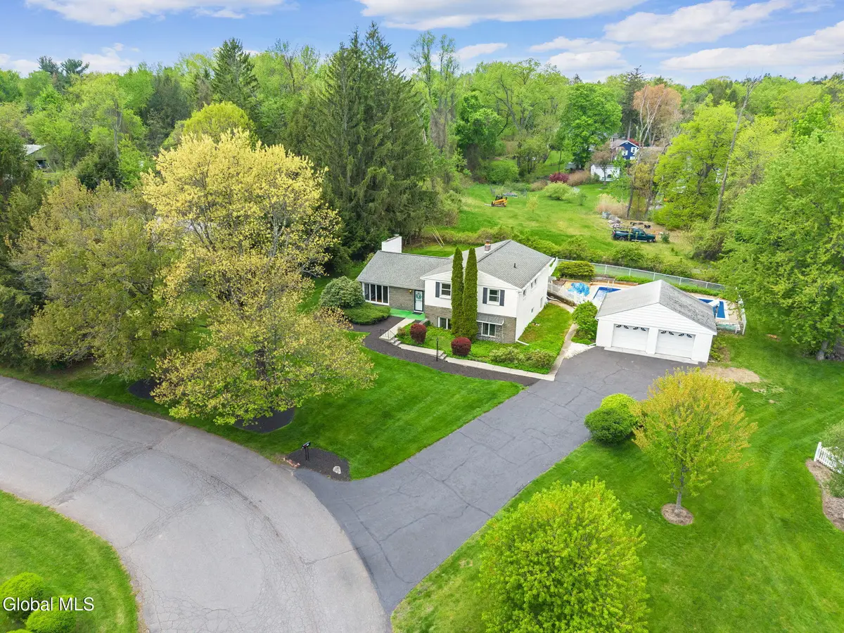 23 Fernwood Drive, Loudonville, NY 12211 - #1