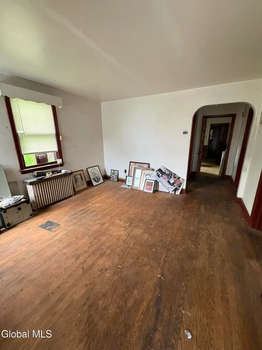 1833 Avenue A, Schenectady, NY 12308 - #2
