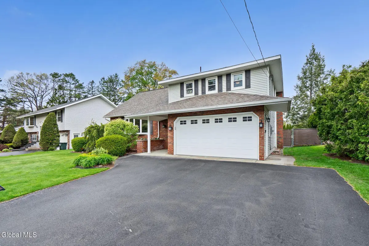 4 Colomba Drive, Schenectady, NY 12306 - #1