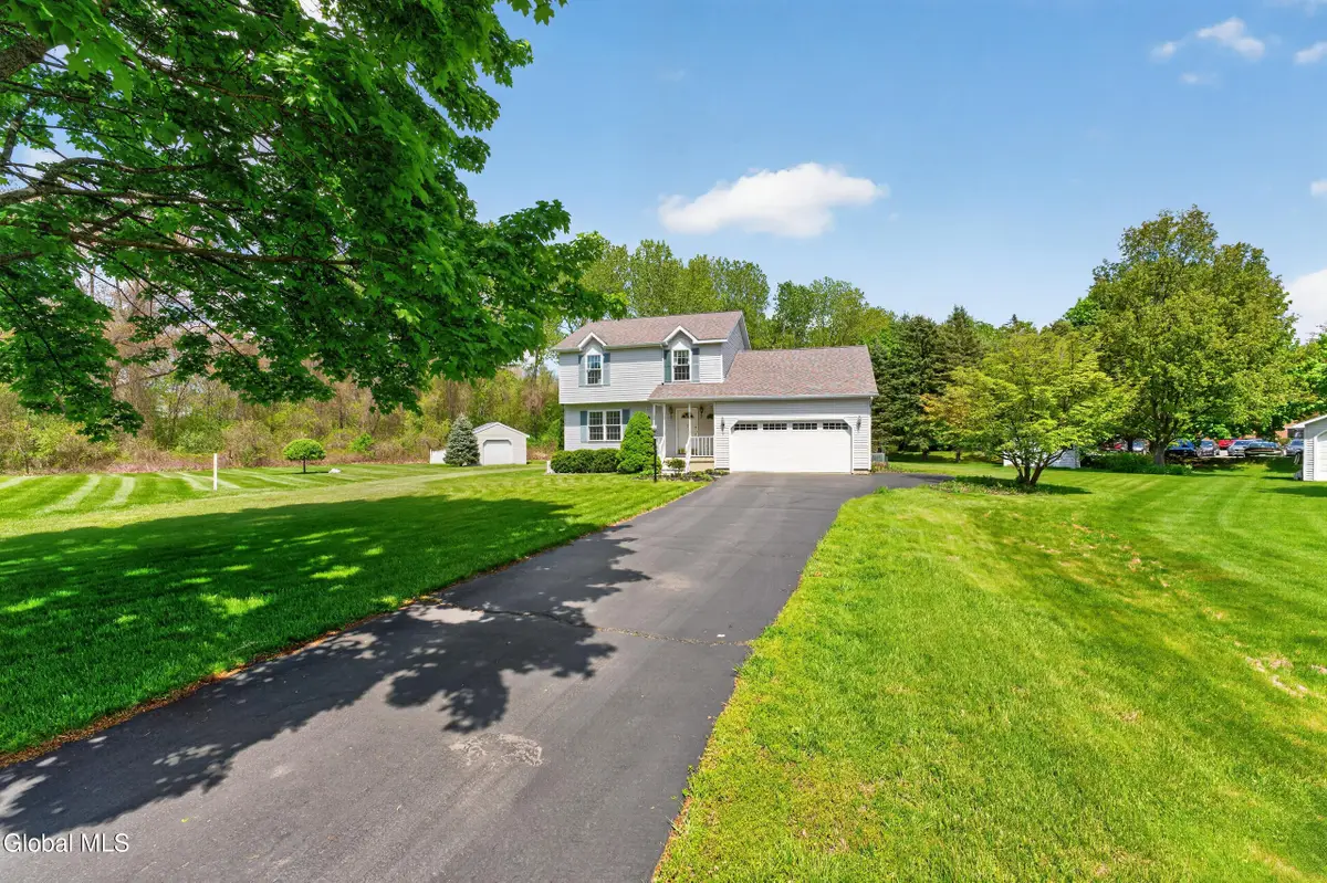 5 Center Court, Clifton Park, NY 12065 - #1