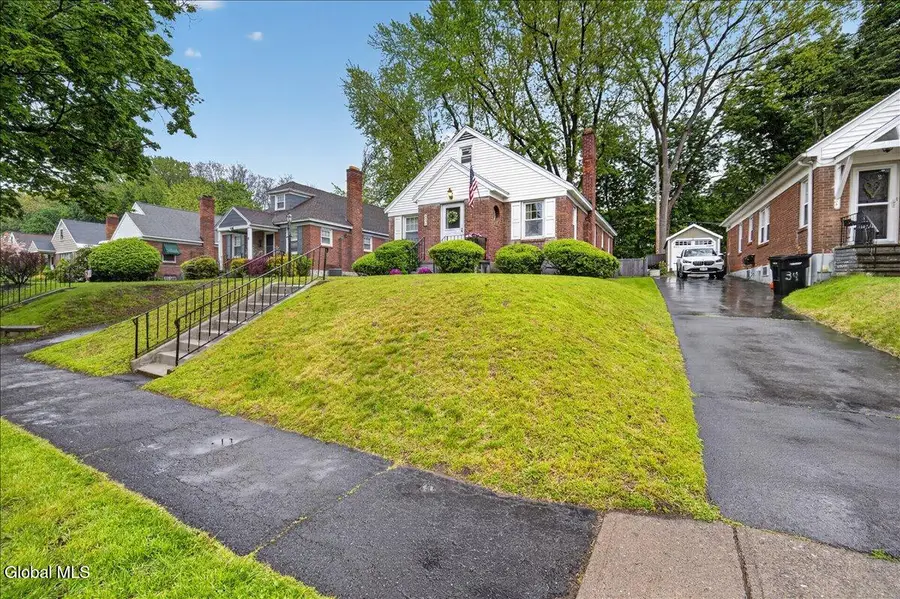 36 Pointview Drive, Troy, NY 12180 - #3