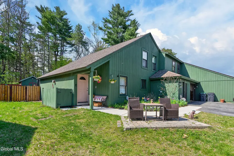 28 Thimbleberry Road, Malta, NY 12020 - #2