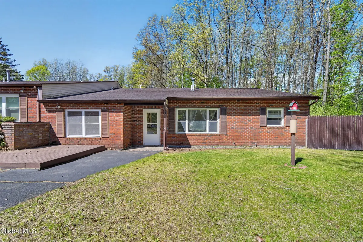 6B Deer Creek, Clifton Park, NY 12065 - #1