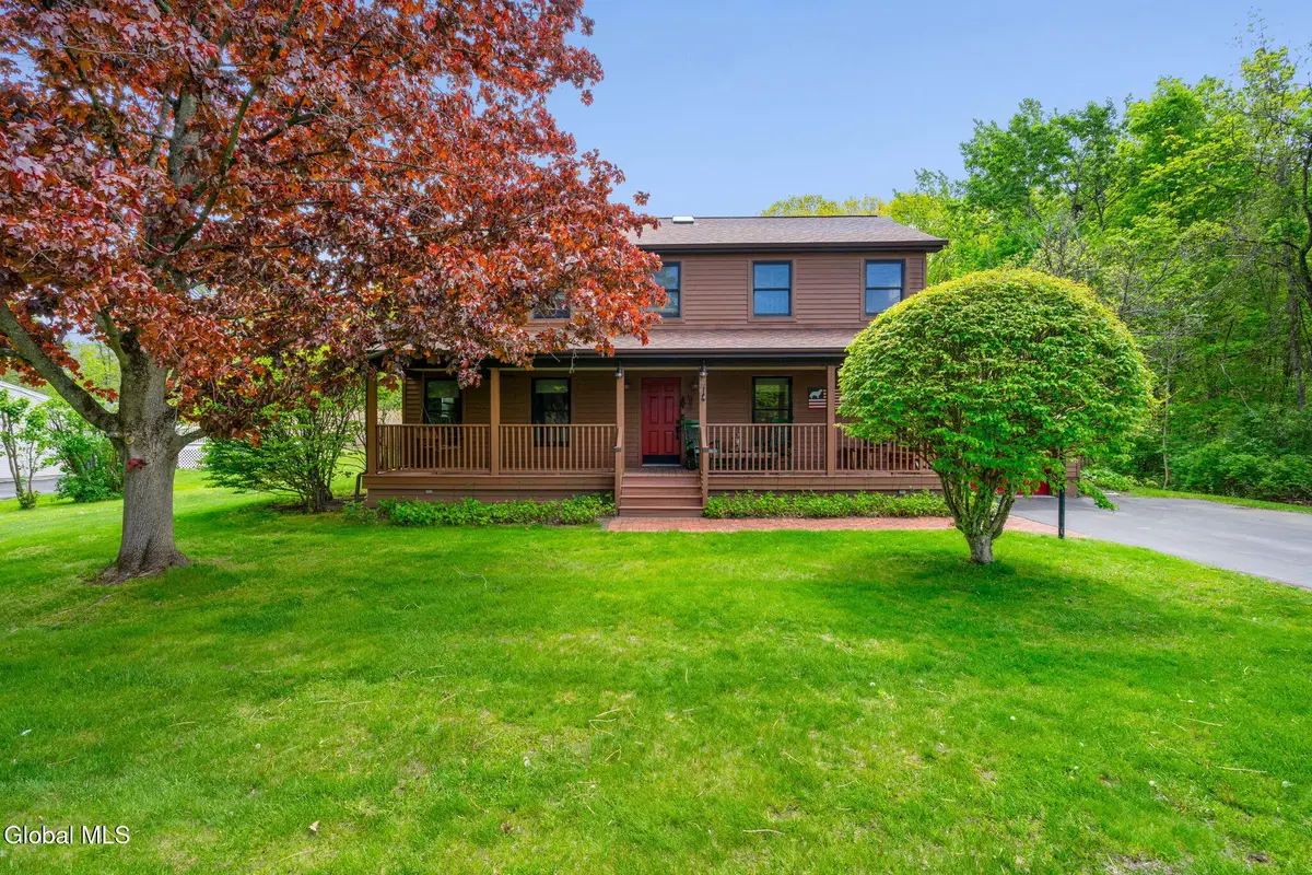 22 Island View Road, Colonie, NY 12047 - #1