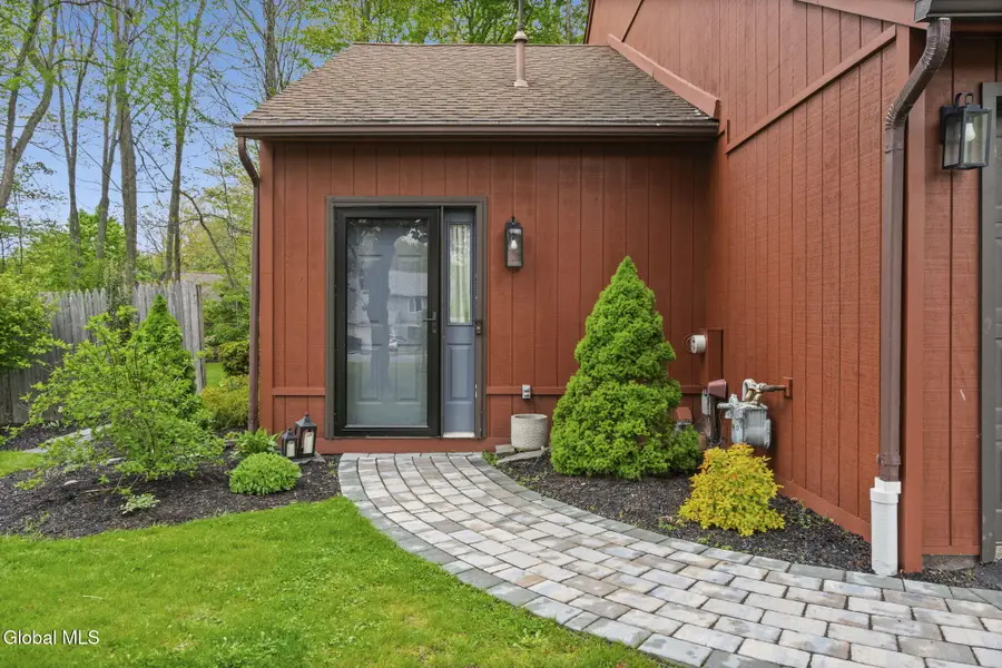 23B Woodcliffe Drive #23b, Clifton Park, NY 12065 - #3