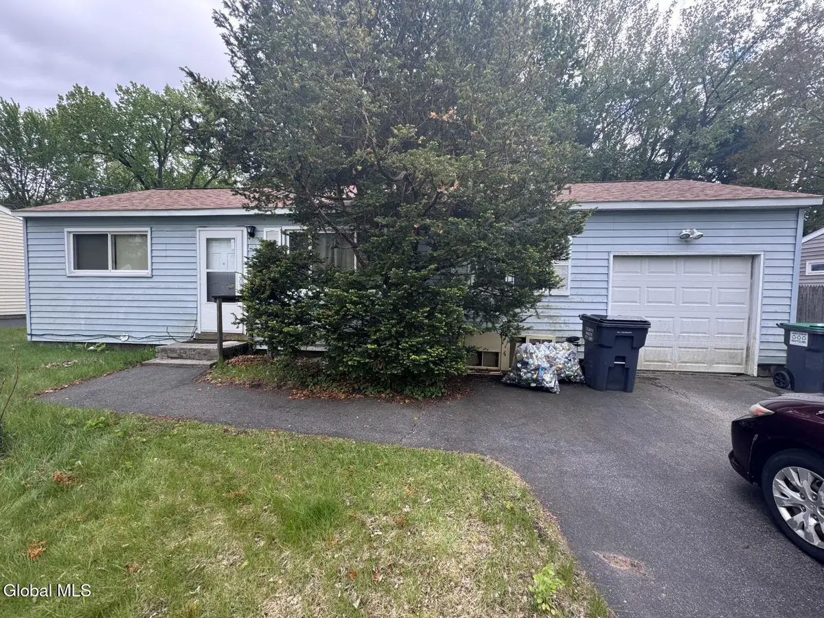 9 Mary Hadge Drive, Colonie, NY 12309 - #1