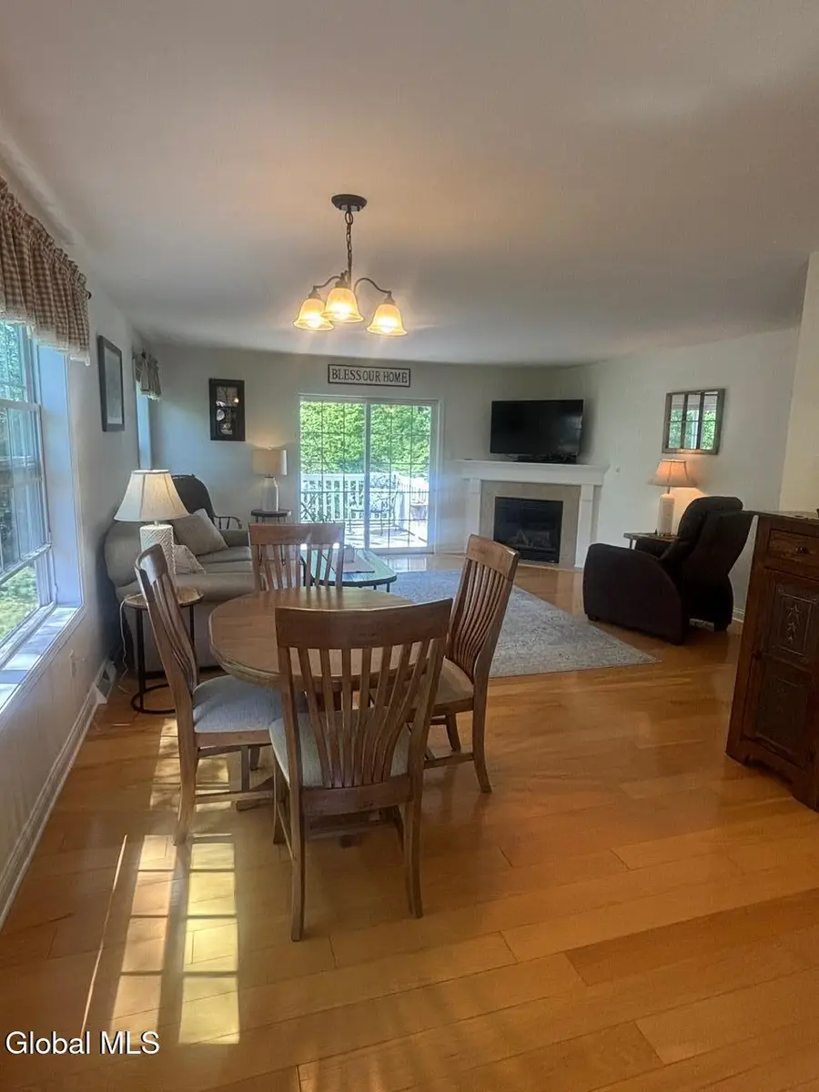 701 Royale Court, North Greenbush, NY 12180 - #2