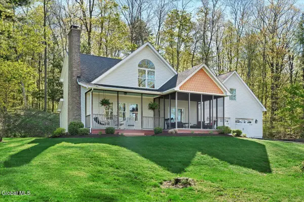 2412 New York 43, Sand Lake, NY 12018