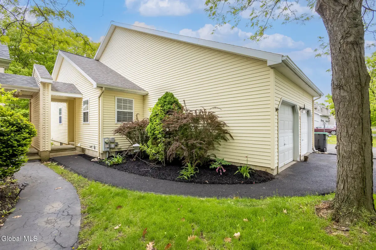 22 Brook Street, Hampton Manor, NY 12144 - #1
