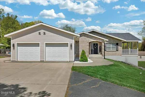 105 Wilrose Lane, Troy, NY 12180