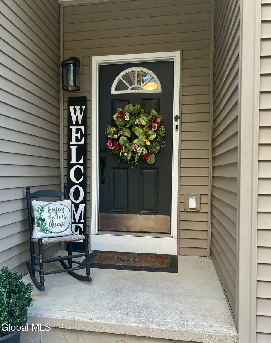 207 E Sunnyside, Queensbury, NY 12804 - #3
