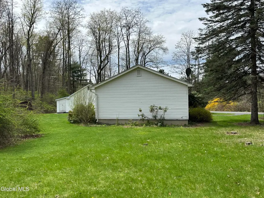 11 Kinderhook Lane, New Lebanon, NY 12125 - #3