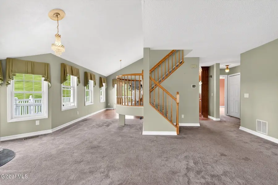 11 Beach Court, Saratoga Springs, NY 12866 - #3