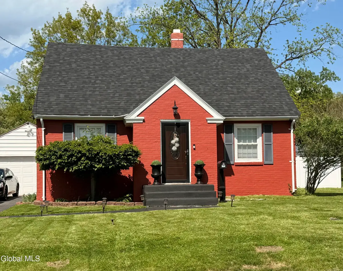 1103 Mann Avenue, Rensselaer, NY 12144 - #1