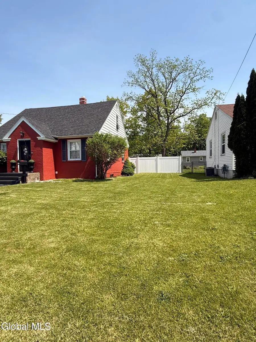 1103 Mann Avenue, Rensselaer, NY 12144 - #2