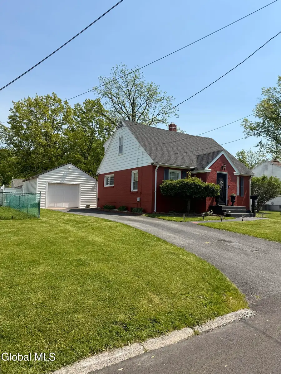 1103 Mann Avenue, Rensselaer, NY 12144 - #3