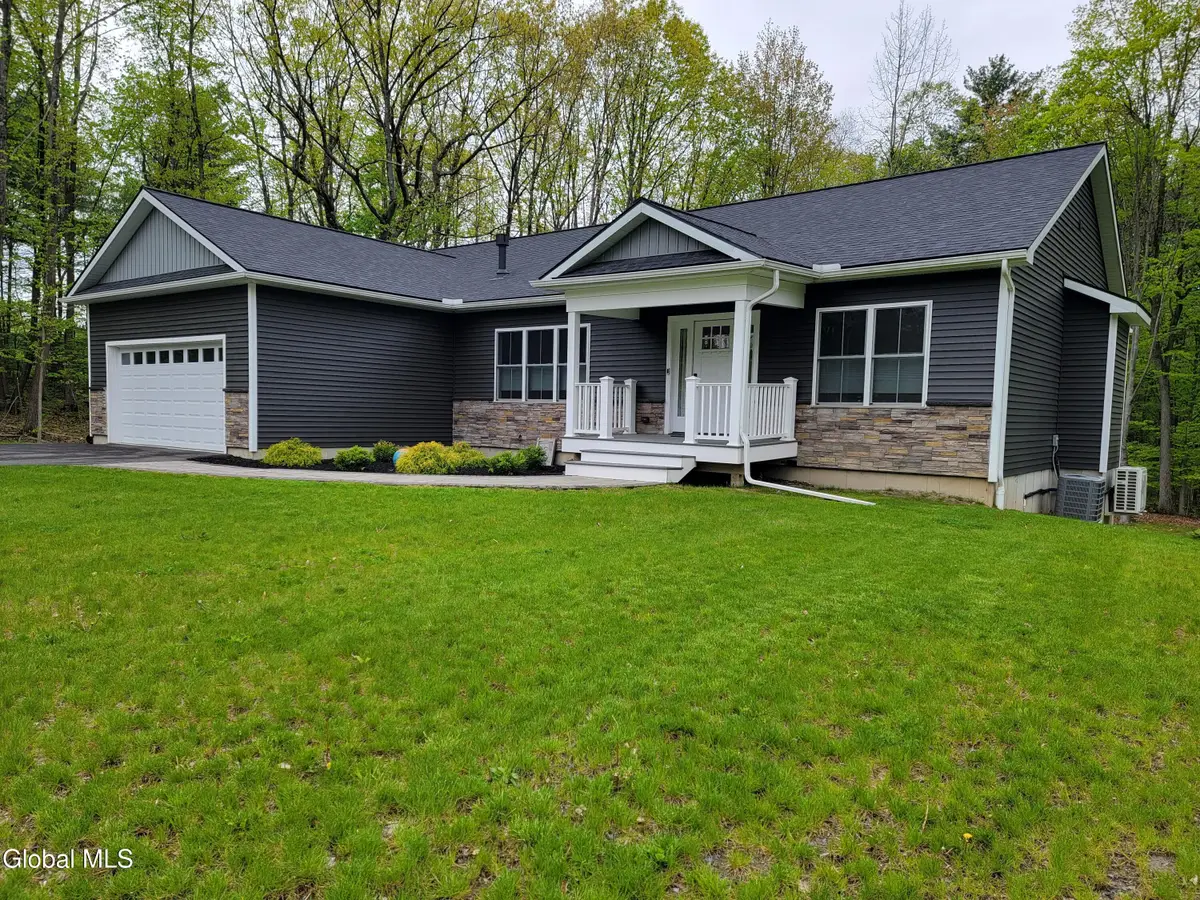 70 Smith Road, Halfmoon, NY 12065 - #1