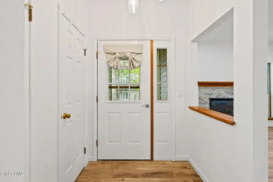 413 Hampton Place Boulevard, North Greenbush, NY 12180 - #2