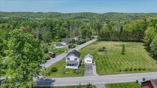 22 Parkhurst Road, Wilton, NY 12831