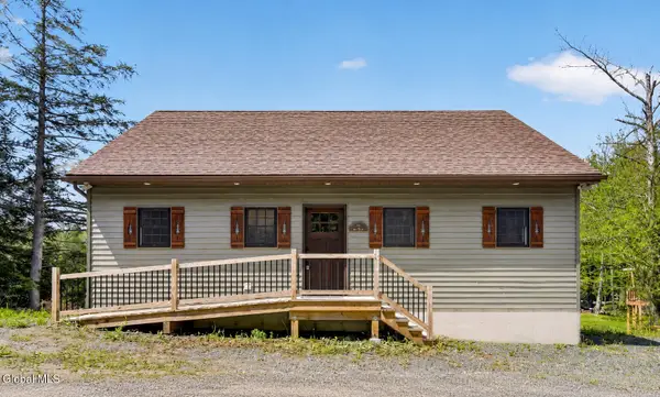 78 Lake Camp Way, Grafton, NY 12052