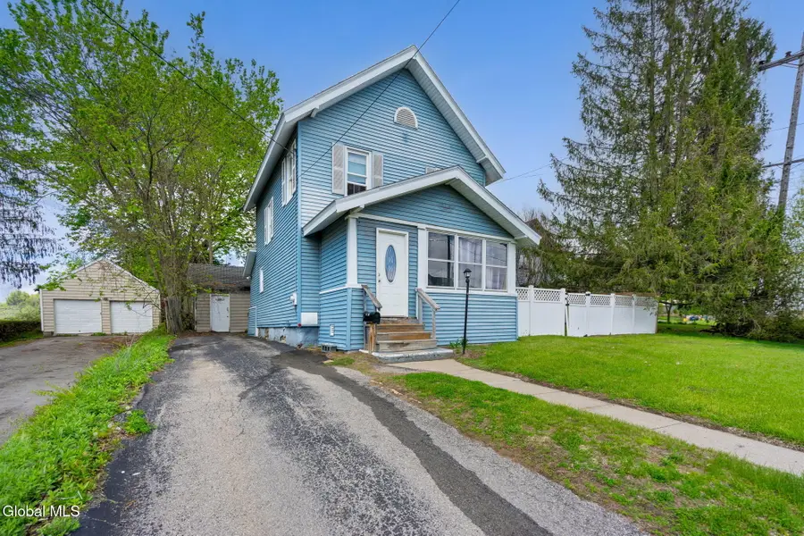 2 W 10th Avenue, Gloversville, NY 12078 - #2