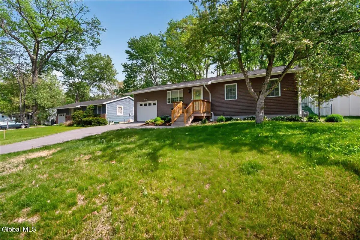 65 Curt Boulevard, Saratoga Springs, NY 12866 - #1