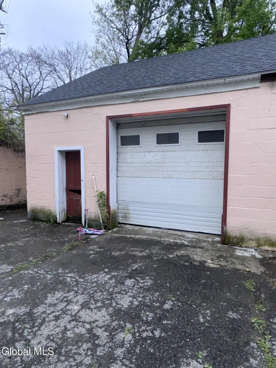 912 Cutler Street, Schenectady, NY 12303 - #3