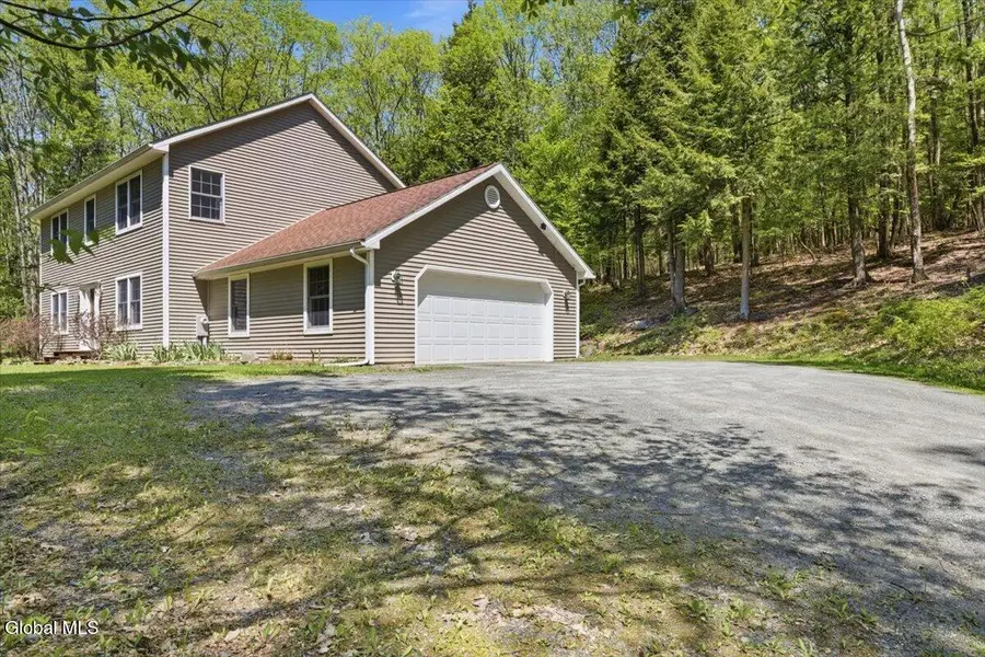 674 Momrow Road, Sand Lake, NY 12153 - #2