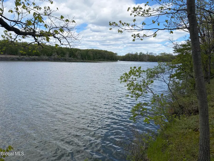 676 Knickerbocker Road, Schaghticoke, NY 12154 - #2