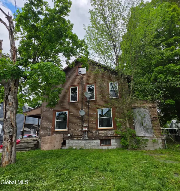 12-14 Lincoln Street, Granville, NY 12832