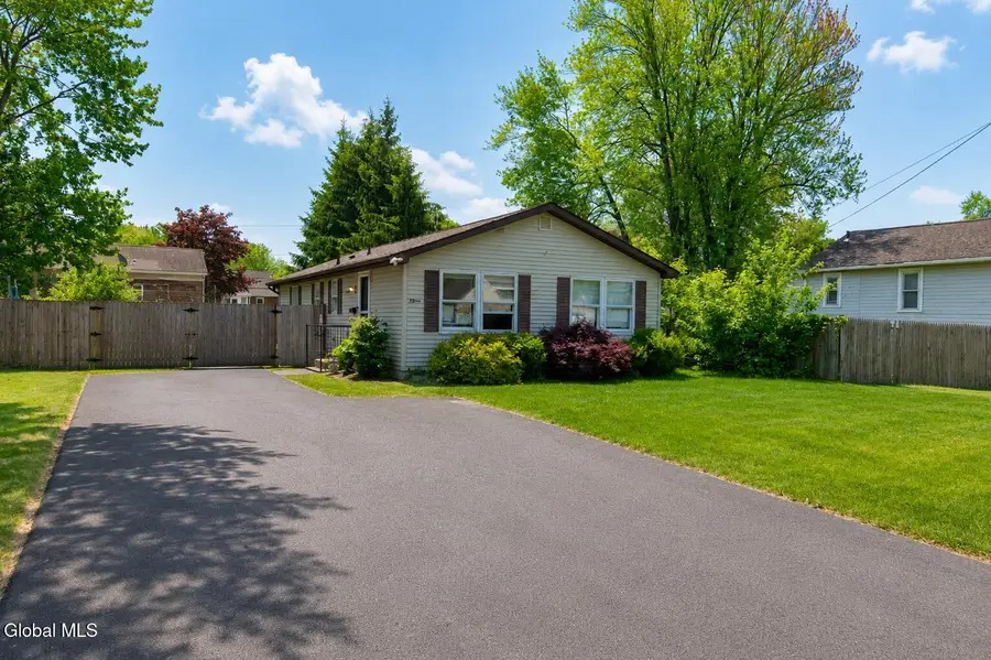 15 Maryland Avenue, Albany, NY 12205 - #2