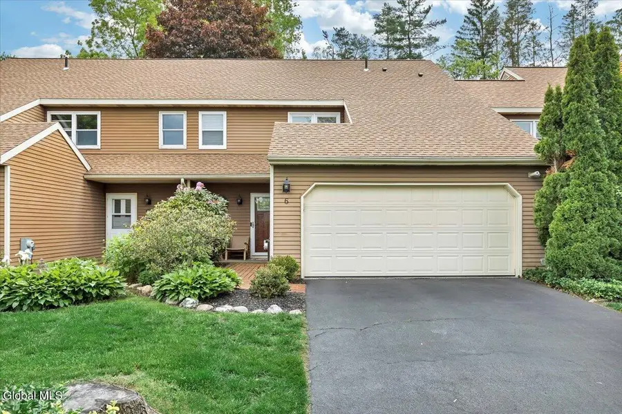 6 Quincy Road, Bethlehem, NY 12077 - #2
