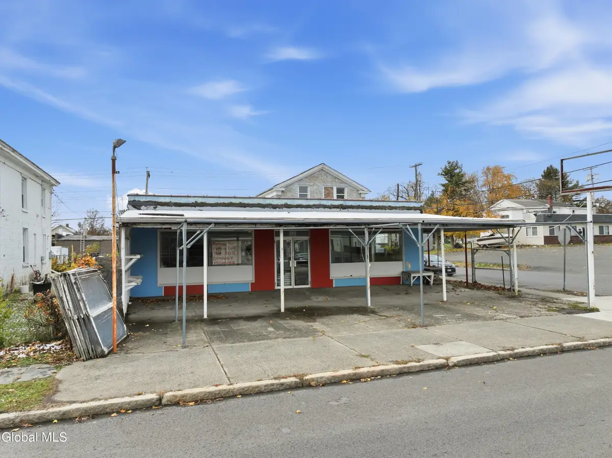 853 5th Avenue, Troy, NY 12182 - #1