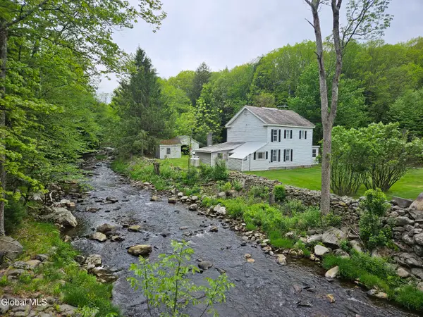 773 Plank Road, Poestenkill, NY 12018