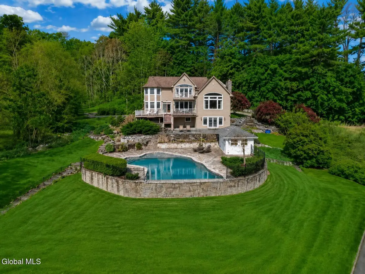 248 Van Wies Point Road, Glenmont, NY 12077 - #1