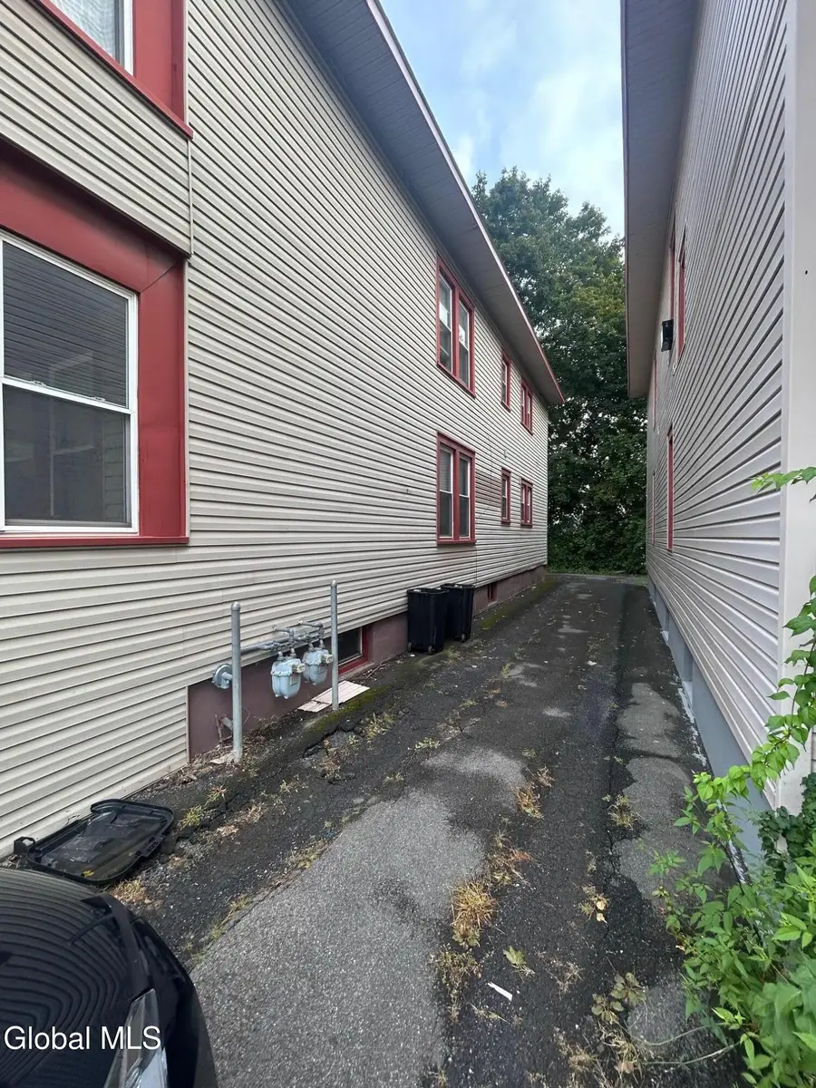443 Myrtle Avenue, Albany, NY 12208 - #3