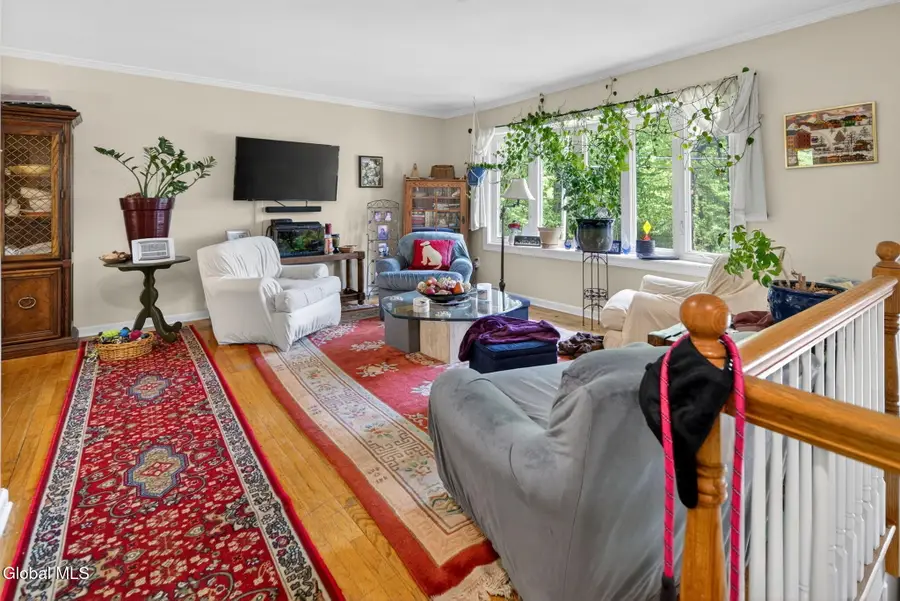 8 Amy Lane, Albany, NY 12205 - #3