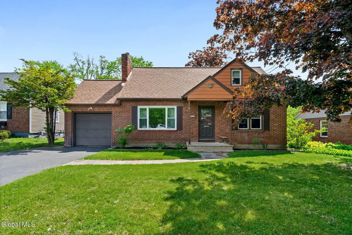 1246 Sumner Avenue, Schenectady, NY 12309 - #1