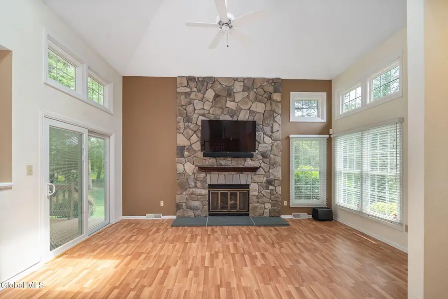 9 Ridgefield Drive, Guilderland, NY 12186 - #2