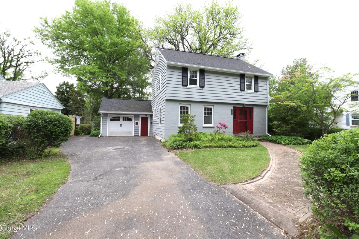 2132 Niskayuna Drive, Niskayuna, NY 12309 - #1
