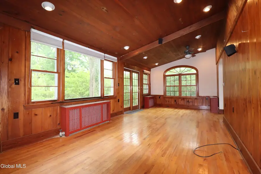 2132 Niskayuna Drive, Niskayuna, NY 12309 - #3