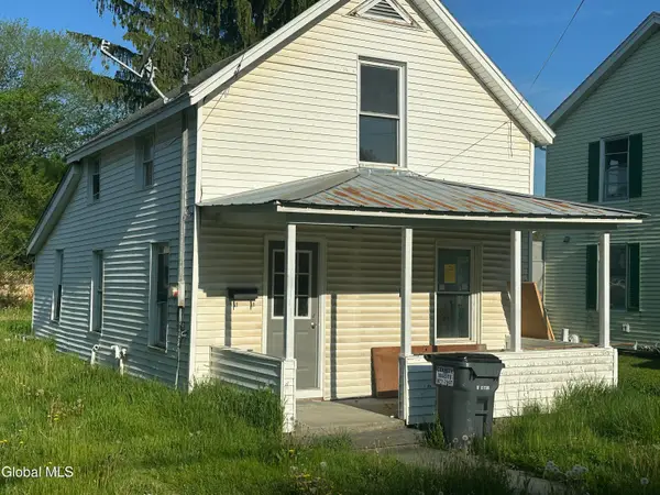 76 1st Street, Hoosick Falls, NY 12090