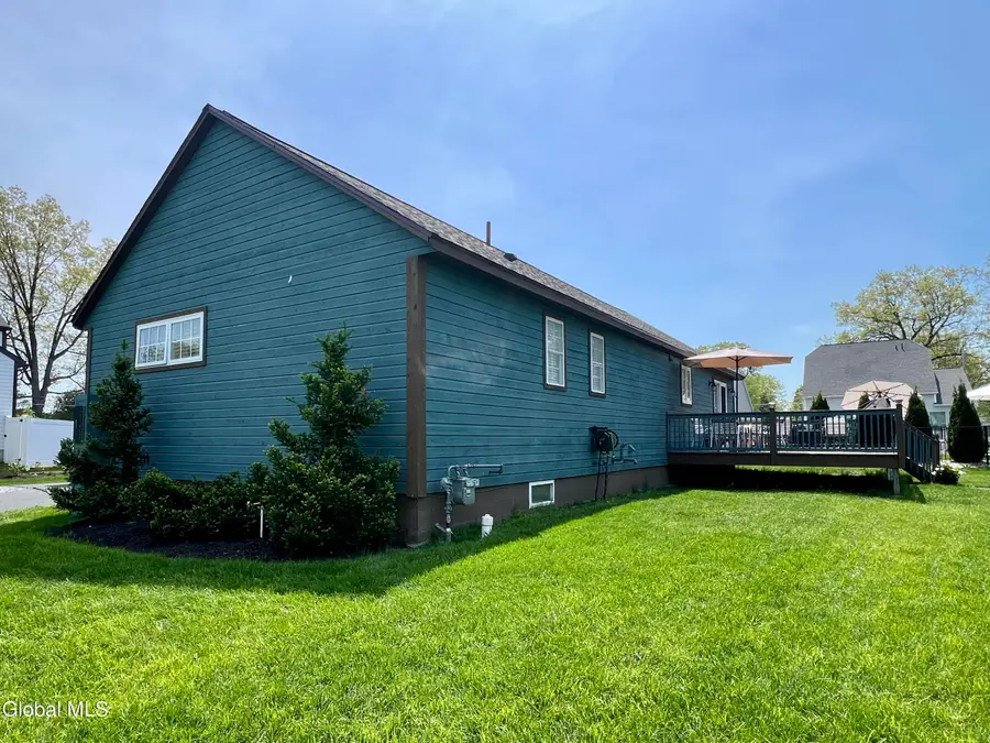 1 Taylor Street, Saratoga Springs, NY 12866 - #3
